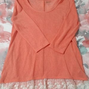 💰💰BOGOFREE womens lace bottom top